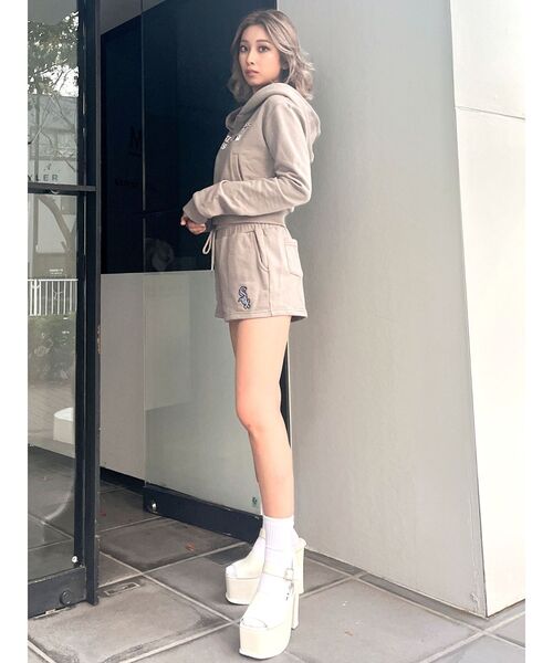 GYDA(ジェイダ)の「GOD LOVES UGLYソックス(ソックス/靴下・レディース・ブラック/オフホワイト・FREE)」の5枚目の写真