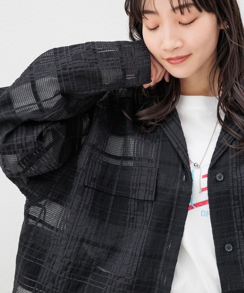 LOWRYS FARM（ローリーズファーム）の「レース２ＷＡＹカイキンシャツＬＳ　 102235（シャツ/ブラウス・レディース・ベージュ/アイボリー/ブラック・SHORT/LONG）」の3枚目の写真