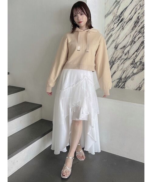 dazzlin(ダズリン)の「【CALNAMURコラボ】ロゴショートフーディ(パーカー・レディース・グレー/ベージュ/イエロー・FREE)」の18枚目の写真