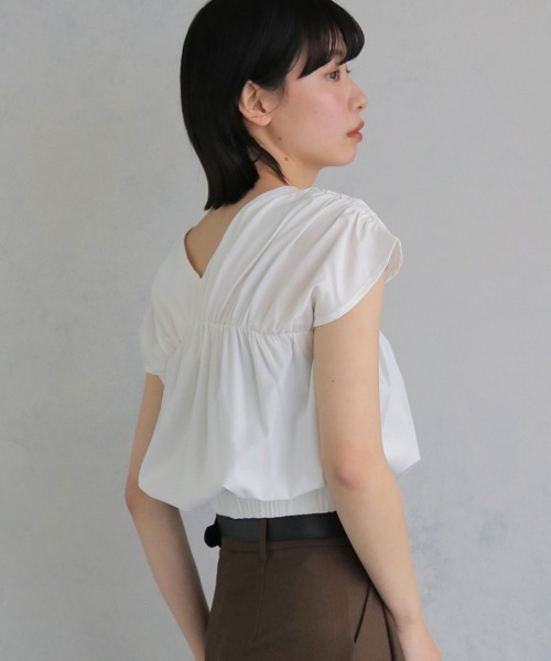 cheriella（シェリエラ）の「【cheriella】フレンチスリーブギャザーブラウス FRENCH SLEEVE GATHER BLOUSE（シャツ/ブラウス・レディース・チャコールグレー/ブラック/ホワイト・M）」の18枚目の写真