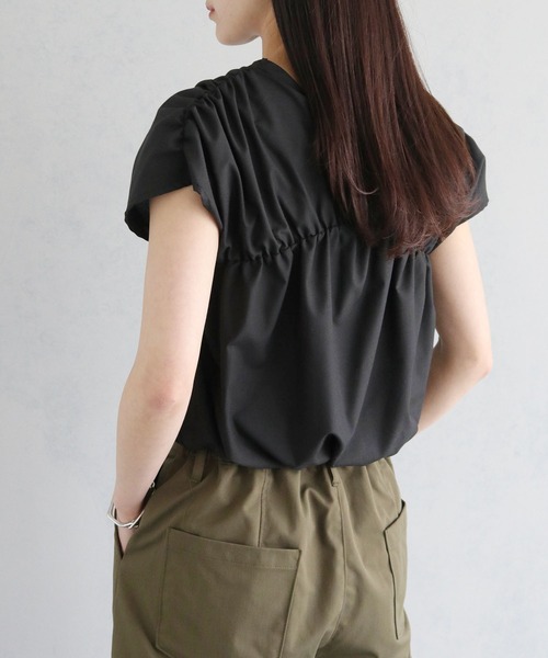 cheriella（シェリエラ）の「【cheriella】フレンチスリーブギャザーブラウス FRENCH SLEEVE GATHER BLOUSE（シャツ/ブラウス・レディース・チャコールグレー/ブラック/ホワイト・M）」の11枚目の写真