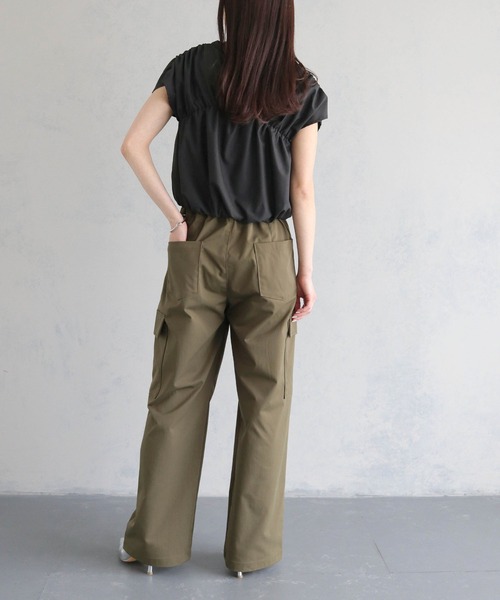 cheriella（シェリエラ）の「【cheriella】フレンチスリーブギャザーブラウス FRENCH SLEEVE GATHER BLOUSE（シャツ/ブラウス・レディース・チャコールグレー/ブラック/ホワイト・M）」の13枚目の写真