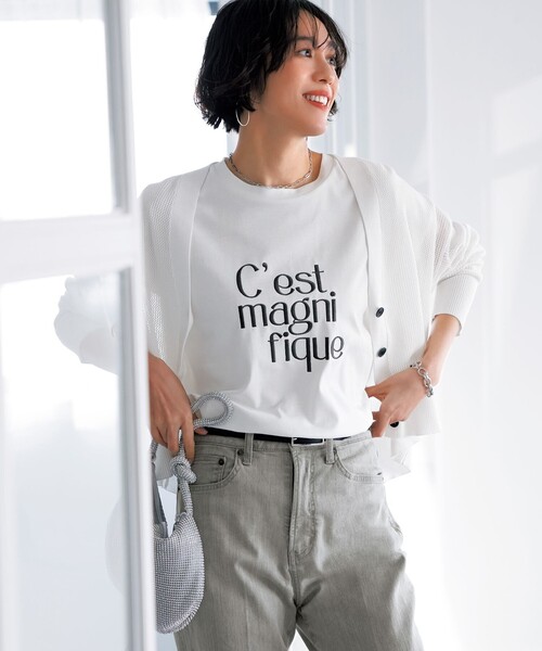 UNFILO(アンフィーロ)の「BEAUTY FORM ロゴ刺繍フレンチスリーブTシャツ(Tシャツ/カットソー・レディース・グレー系2/ホワイト系2/ホワイト系1/ダークブラウン系1/グレー系1/ベージュ系1/ブラック系1/ベージュ系2/ホワイト系3・XX-LARGE/X-LARGE)」の10枚目の写真