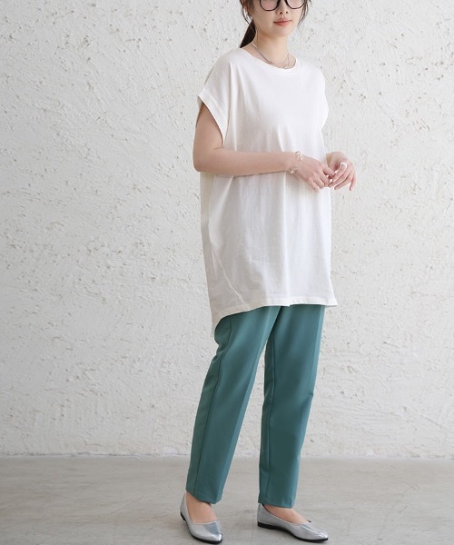 Doux Belle(ドゥーベル)の「コットン半袖ロングTシャツ(Tシャツ/カットソー・レディース・ブラック/ベージュ/オフホワイト・MEDIUM)」の5枚目の写真