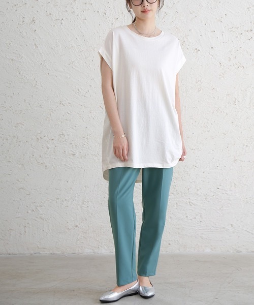 Doux Belle(ドゥーベル)の「コットン半袖ロングTシャツ(Tシャツ/カットソー・レディース・ブラック/ベージュ/オフホワイト・MEDIUM)」の6枚目の写真