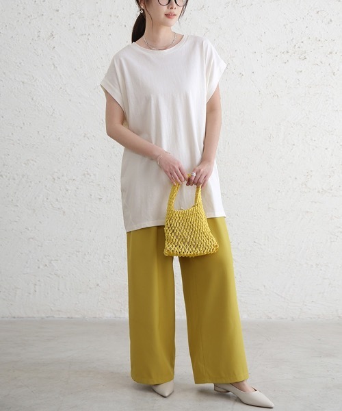 Doux Belle(ドゥーベル)の「コットン半袖ロングTシャツ(Tシャツ/カットソー・レディース・ブラック/ベージュ/オフホワイト・MEDIUM)」の9枚目の写真