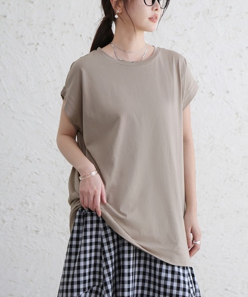 Doux Belle(ドゥーベル)の「コットン半袖ロングTシャツ(Tシャツ/カットソー・レディース・ブラック/ベージュ/オフホワイト・MEDIUM)」の11枚目の写真