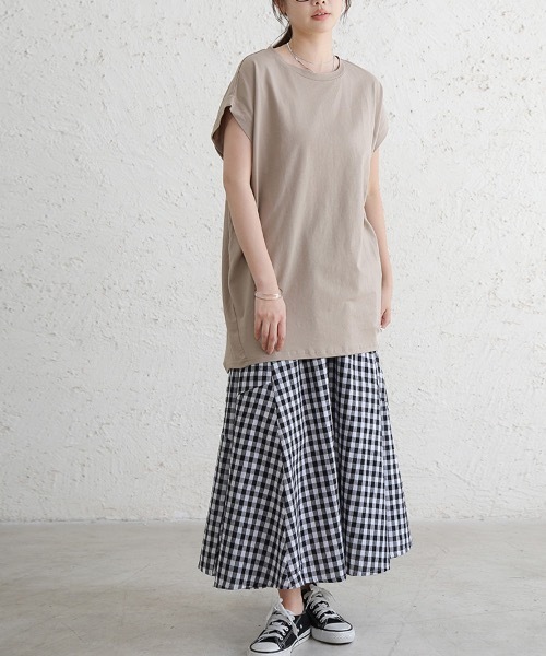 Doux Belle(ドゥーベル)の「コットン半袖ロングTシャツ(Tシャツ/カットソー・レディース・ブラック/ベージュ/オフホワイト・MEDIUM)」の15枚目の写真