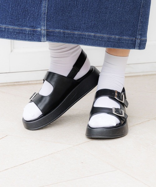 LAKOLE(ラコレ)の「ダブルベルトサンダル / 112700(サンダル・レディース・ブラック/オフホワイト/シルバー・SMALL/MEDIUM/LARGE)」の2枚目の写真