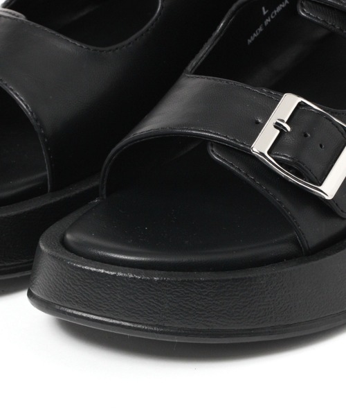 LAKOLE(ラコレ)の「ダブルベルトサンダル / 112700(サンダル・レディース・ブラック/オフホワイト/シルバー・SMALL/MEDIUM/LARGE)」の11枚目の写真