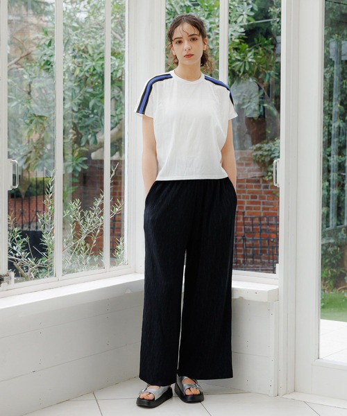 LAKOLE(ラコレ)の「ダブルベルトサンダル / 112700(サンダル・レディース・ブラック/オフホワイト/シルバー・SMALL/MEDIUM/LARGE)」の19枚目の写真