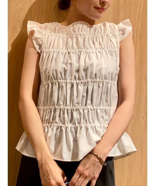 Mila Owen(ミラオーウェン)の「ラッフルシャーリングギャザートップス【手洗い可能】(Tシャツ/カットソー・レディース・ホワイト/ブラック/その他・0/1)」の20枚目の写真