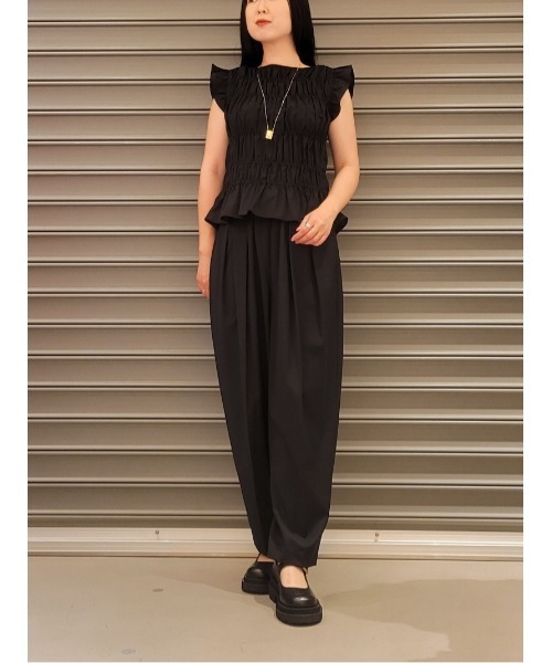 Mila Owen(ミラオーウェン)の「ラッフルシャーリングギャザートップス【手洗い可能】(Tシャツ/カットソー・レディース・ホワイト/ブラック/その他・0/1)」の21枚目の写真