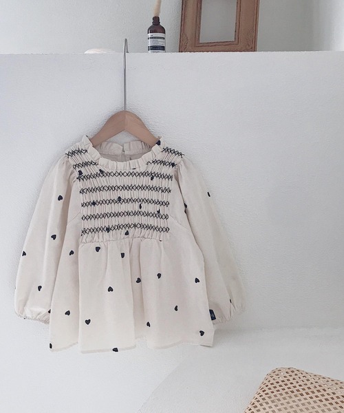 CERCA（チェルカ）の「lulunoix/ハート柄ブラウス N15203（シャツ/ブラウス・キッズ・ホワイト・90cm/100cm/110cm/120cm）」の6枚目の写真