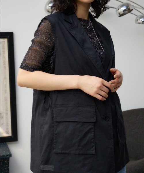 AZUL by moussy(アズールバイマウジー)の「ドローストリングシアーベスト(ベスト・レディース・グレー/アイボリー/ブラック・FREE)」の3枚目の写真