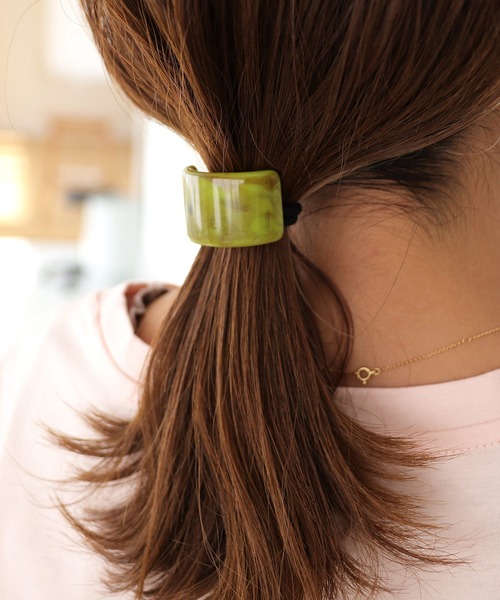 Crisp（クリスプ）の「ラテカラーヘアゴム（ヘアゴム・レディース・アイボリー/ブラウン/グリーン・FREE）」の3枚目の写真
