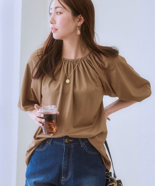 7days Life Styling（セブンデイズライフスタイリング）の「【ひんやり接触冷感】バルーンスリーブトップス（シャツ/ブラウス・レディース・オフホワイト/ブラック/モカ/ネイビー・S/M/L/LL）」の3枚目の写真