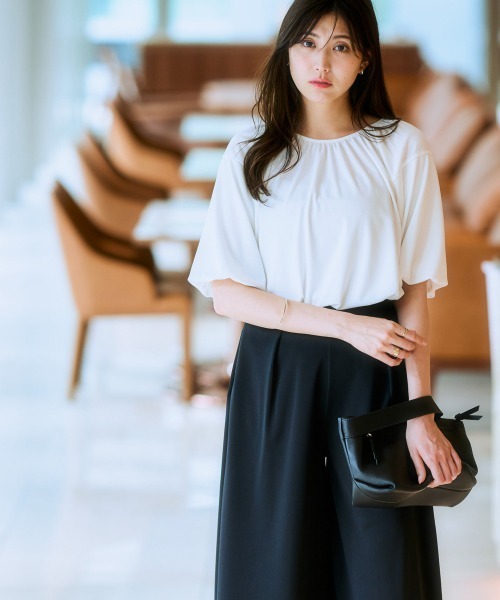7days Life Styling（セブンデイズライフスタイリング）の「【ひんやり接触冷感】バルーンスリーブトップス（シャツ/ブラウス・レディース・オフホワイト/ブラック/モカ/ネイビー・S/M/L/LL）」の13枚目の写真