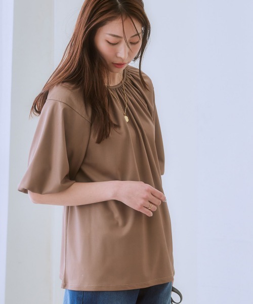 7days Life Styling（セブンデイズライフスタイリング）の「【ひんやり接触冷感】バルーンスリーブトップス（シャツ/ブラウス・レディース・オフホワイト/ブラック/モカ/ネイビー・S/M/L/LL）」の15枚目の写真