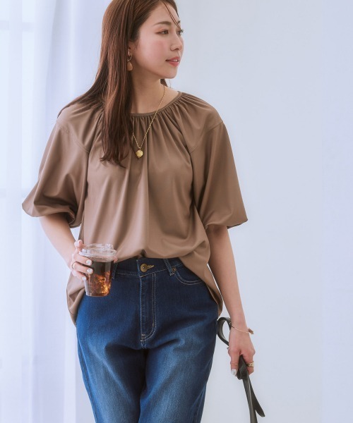 7days Life Styling（セブンデイズライフスタイリング）の「【ひんやり接触冷感】バルーンスリーブトップス（シャツ/ブラウス・レディース・オフホワイト/ブラック/モカ/ネイビー・S/M/L/LL）」の16枚目の写真