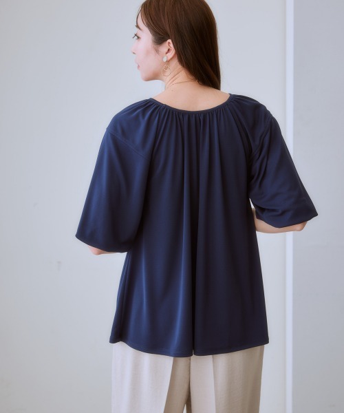 7days Life Styling（セブンデイズライフスタイリング）の「【ひんやり接触冷感】バルーンスリーブトップス（シャツ/ブラウス・レディース・オフホワイト/ブラック/モカ/ネイビー・S/M/L/LL）」の9枚目の写真