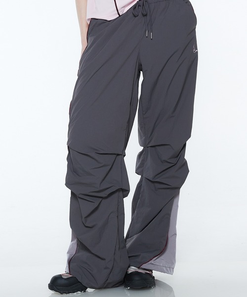 ★LUVISTRUE★CURVED L PINTUCK PANTS(BEIGE)★正規品/直送料込 ☆LUVISTRUE☆CURVED L PINTUCK PANTS(BEIGE)☆正規品/直送料込
