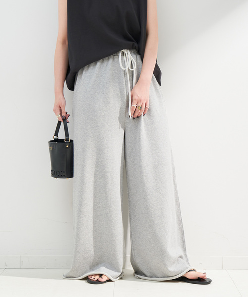 B.C STOCK（ベーセーストック）の「Gleamy/グリーミー ワイドスウェットパンツ（スウェットパンツ・レディース・アイボリー/チャコールグレー・FREE）」の10枚目の写真