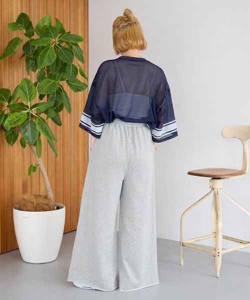 B.C STOCK（ベーセーストック）の「Gleamy/グリーミー ワイドスウェットパンツ（スウェットパンツ・レディース・アイボリー/チャコールグレー・FREE）」の18枚目の写真