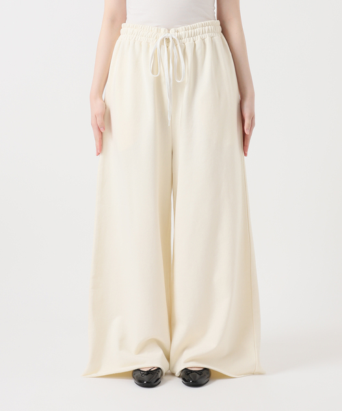 B.C STOCK（ベーセーストック）の「Gleamy/グリーミー ワイドスウェットパンツ（スウェットパンツ・レディース・アイボリー/チャコールグレー・FREE）」の4枚目の写真