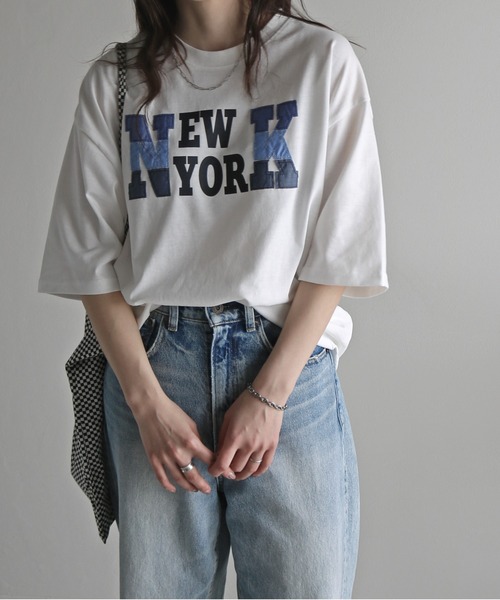 COURO(コウロ)の「デニムパッチプリントTシャツ(Tシャツ/カットソー・レディース・ホワイト/ブルー/ブラック・M/L/XL)」の4枚目の写真