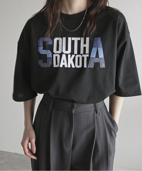 COURO(コウロ)の「デニムパッチプリントTシャツ(Tシャツ/カットソー・レディース・ホワイト/ブルー/ブラック・M/L/XL)」の8枚目の写真
