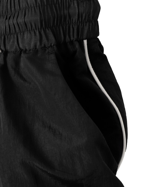 WEGO（ウィゴー）の「WEGO/パイピングトラックパンツ（カーゴパンツ・レディース・ライトグレー/ブラック・FREE）」の19枚目の写真