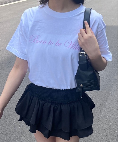 fiere(フィエール)の「英字デザイン半袖Tシャツ(Tシャツ/カットソー・レディース・ホワイト・M/L)」の1枚目の写真