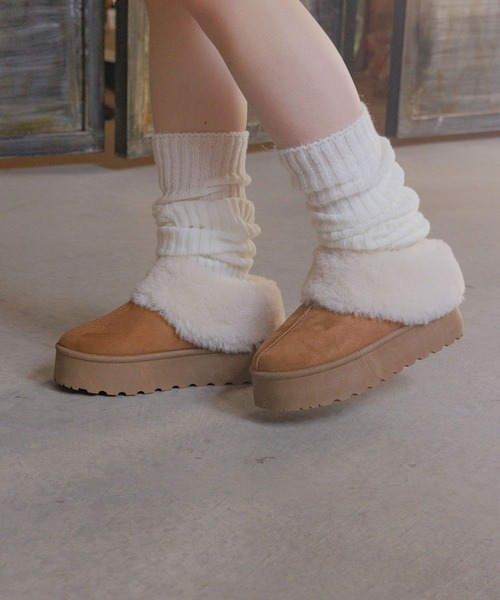 GLOBAL WORK（グローバルワーク）の「厚底ムートンサボ/AND YUA ANY/131641（ブーツ・キッズ・ブラック/キャメル・LARGE/MEDIUM）」の2枚目の写真