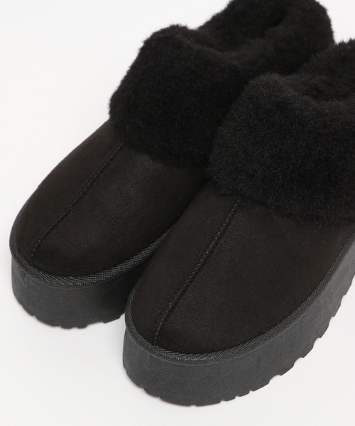 GLOBAL WORK（グローバルワーク）の「厚底ムートンサボ/AND YUA ANY/131641（ブーツ・キッズ・ブラック/キャメル・LARGE/MEDIUM）」の18枚目の写真