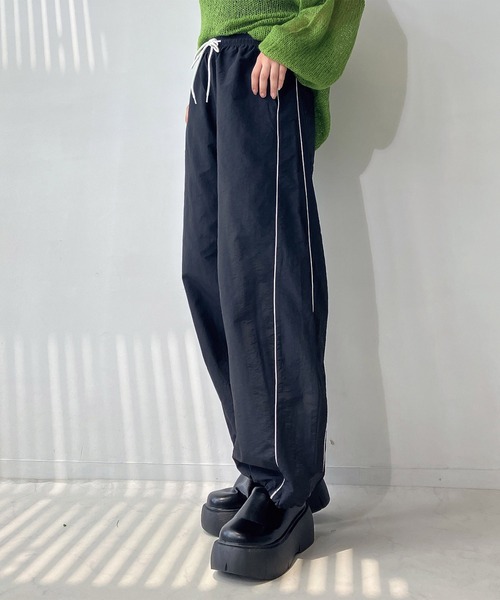 【新品 タグ付き】 roarguns / AddElmサイドラインパンツ 2 黒 AS KNOW AS plus（アズノゥアズプラス）の「◇サイドライン ドロスト