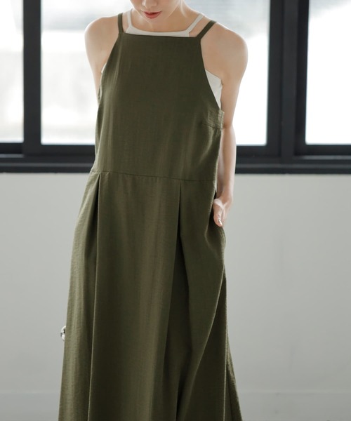 STYLE DELI(スタイルデリ)の「華奢ストラップシボ生地ワンピース(ワンピース・レディース・ブラック/カーキ・SMALL/MEDIUM)」の15枚目の写真