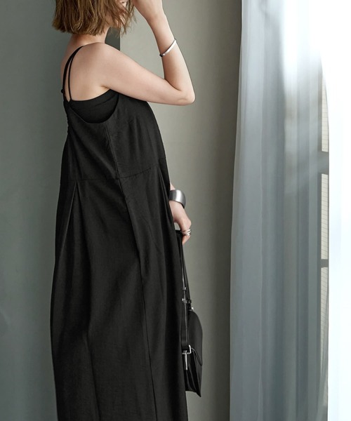STYLE DELI(スタイルデリ)の「華奢ストラップシボ生地ワンピース(ワンピース・レディース・ブラック/カーキ・SMALL/MEDIUM)」の5枚目の写真