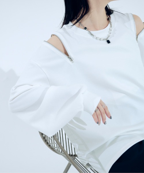 Ellno Loset(エルノロゼット)の「ショルダージップポンチロンT(Tシャツ/カットソー・メンズ・オフホワイト/ブラック/チャコールグレー・LARGE/MEDIUM/SMALL)」の2枚目の写真