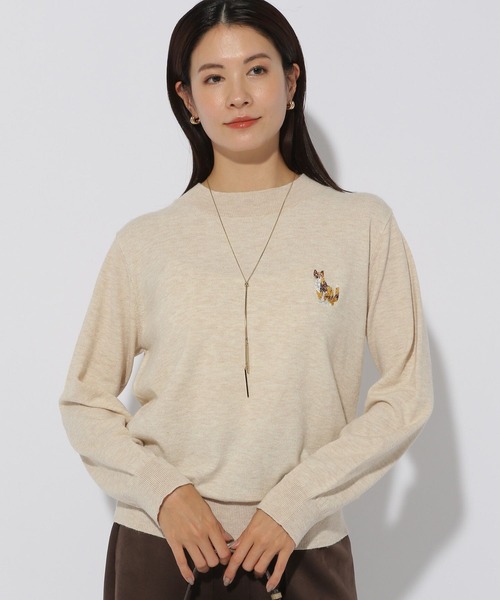 Elura(エルーラ)の「<タムロアヤノさんコラボ>ねこ刺繍ニット(ニット/セーター・レディース・ライトベージュ/ダークネイビー・FREE)」の1枚目の写真