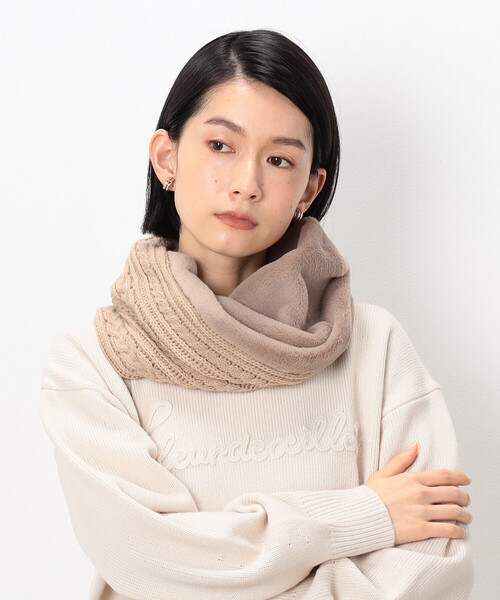 COMME CA ISM(コムサイズム)の「フェイクファー×ケーブル編み スヌード(ストール/ショール・メンズ・ブラック/チャコール/ベージュ・FREE)」の11枚目の写真