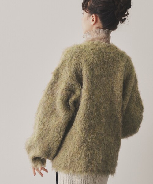 VIRAL.（バイラル）の「【VIRAL．】ブークレシャギーVネックカーディガン（カーディガン/ボレロ・レディース・グリーン/オレンジ・00）」の5枚目の写真