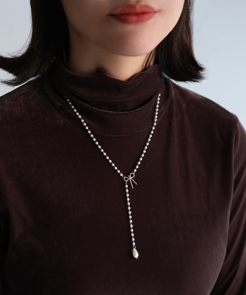Riberry（リベリー）の「パールチェーンリボンロングネックレス（ネックレス・レディース・ゴールド/シルバー・FREE）」の6枚目の写真