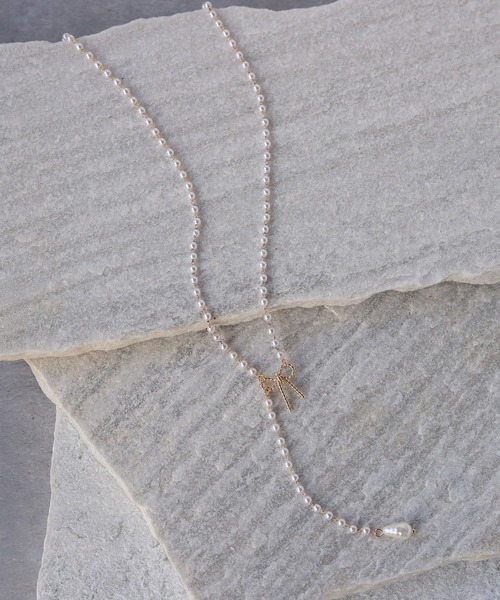Riberry（リベリー）の「パールチェーンリボンロングネックレス（ネックレス・レディース・ゴールド/シルバー・FREE）」の8枚目の写真