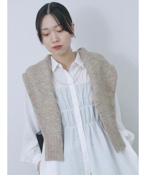 Samansa Mos2 blue（サマンサモスモスブルー）の「シャーリングシャツ（シャツ/ブラウス・レディース・オフホワイト/チャコールグレー/ベージュ・F）」の5枚目の写真