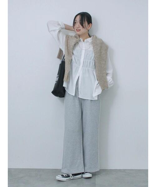 Samansa Mos2 blue（サマンサモスモスブルー）の「シャーリングシャツ（シャツ/ブラウス・レディース・オフホワイト/チャコールグレー/ベージュ・F）」の10枚目の写真