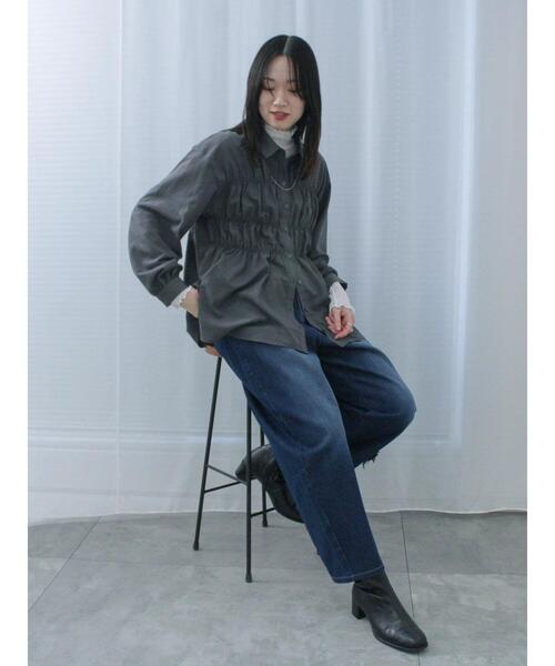 Samansa Mos2 blue（サマンサモスモスブルー）の「シャーリングシャツ（シャツ/ブラウス・レディース・オフホワイト/チャコールグレー/ベージュ・F）」の17枚目の写真