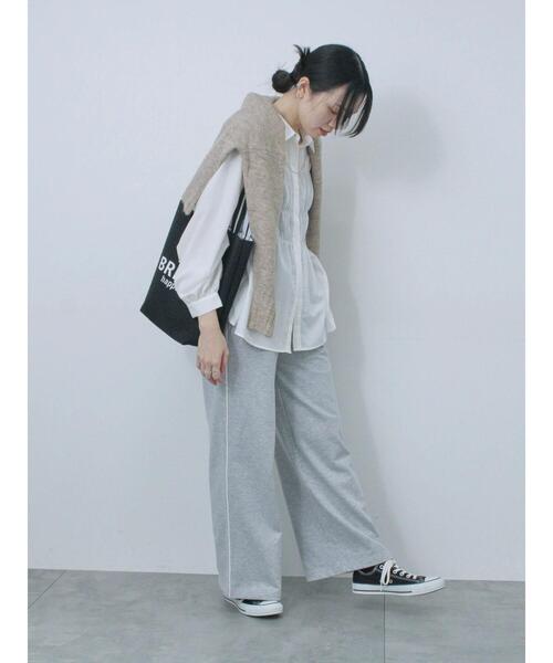 Samansa Mos2 blue（サマンサモスモスブルー）の「シャーリングシャツ（シャツ/ブラウス・レディース・オフホワイト/チャコールグレー/ベージュ・F）」の21枚目の写真