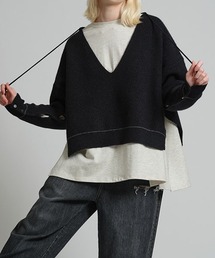 WILLFULLY（ウィルフリー）の「slit sleeve plunging neckline knit（ニット/セーター）」