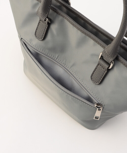 MONO　COMME CA（モノコムサ）の「ナイロンミニトート（トートバッグ・レディース・グレー/ブラック・FREE）」の18枚目の写真